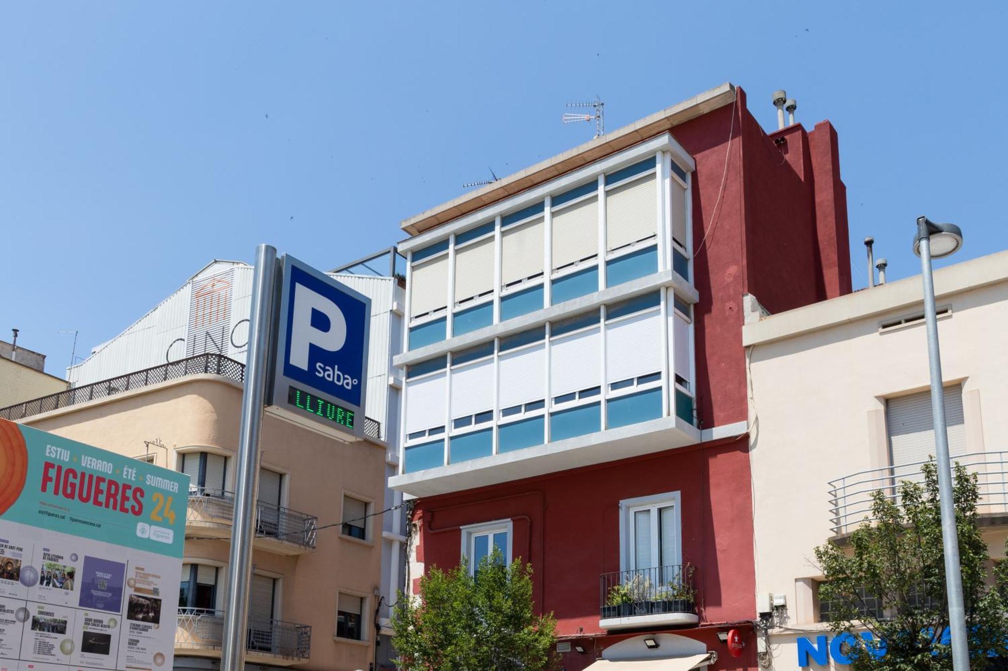 Figueres Plaza Cataluna *